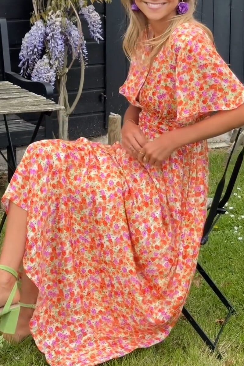 Lyla™ | Elegant V-Neck Maxi Dress